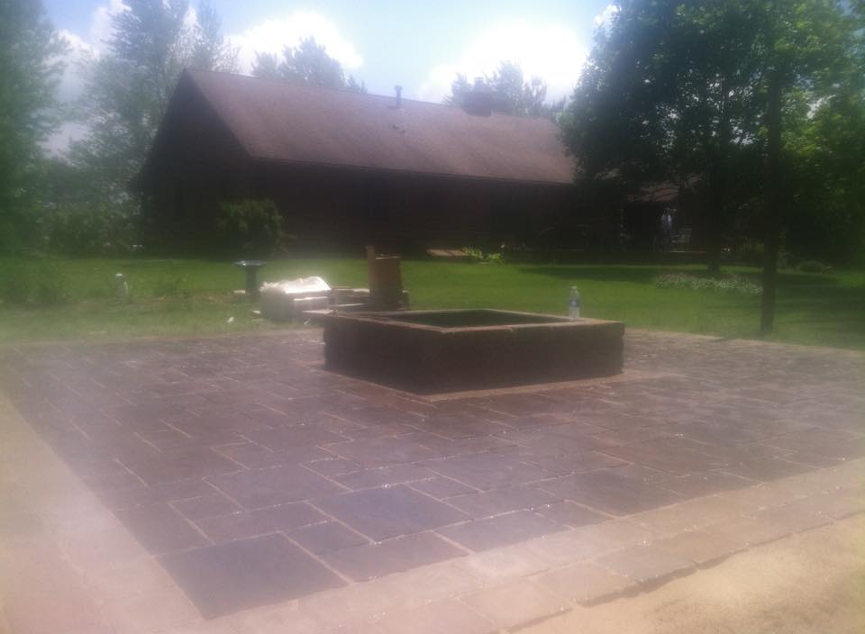 11390123_1009390272434174_5991615795518983508_n McLeese Landscapes, Inc.